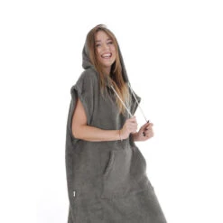 Poncho Surf | Vert | Sans Manches | Taille Moyenne -Le Surf Boutique poncho surf vert sans manches taille moyenne 3