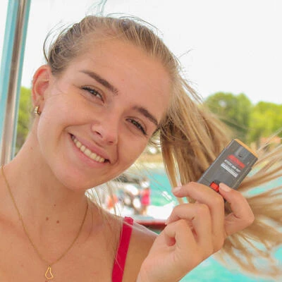 STICK SOLAIRE COLORÉ SPF50+ VISAGE&LÈVRES WATERPROOF REEFSAFE SABLE (12g) 5 STICK SOLAIRE COLORÉ SPF50+ VISAGE&LÈVRES WATERPROOF REEFSAFE SABLE (12g) – Image 3