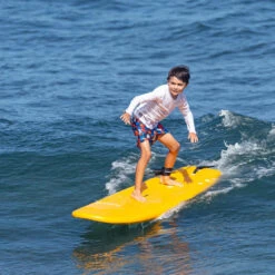 SURF MOUSSE 100 6'8" Livrée Avec Un Leash Et 3 Ailerons . -Le Surf Boutique surf mousse 100 68 livree avec un leash et 3 ailerons 1